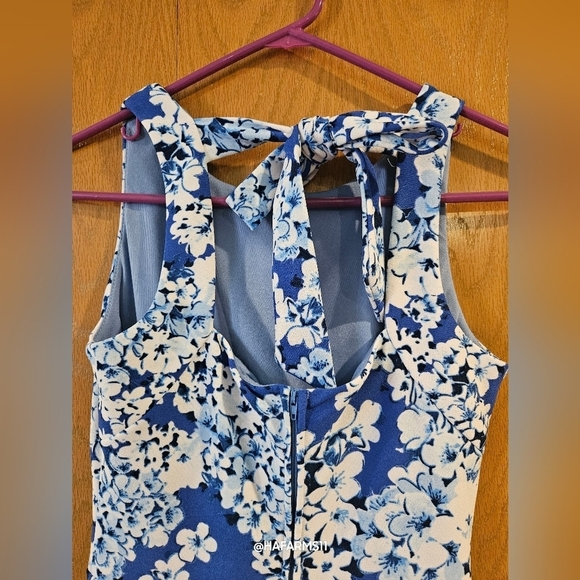B. Darlin Juniors Blue Flower Dress - Picture 3 of 6
